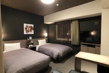 هتل Route Inn Tokoname Ekimae