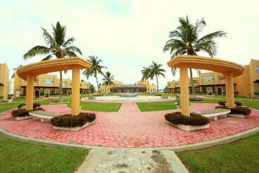 هتل Samharam Resort Salalah