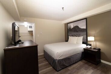 هتل Super 8 By Wyndham Prince George