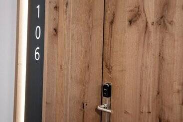 Landhaus Boutique Motel   Contactless Check In