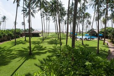 Курорт Reef Villa