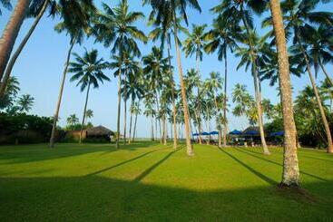 Курорт Reef Villa