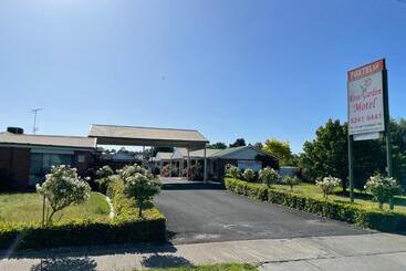 Rose Garden Motel