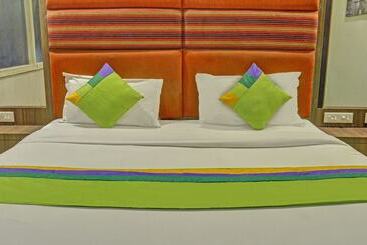 Treebo Trend Hotel Dua Continental