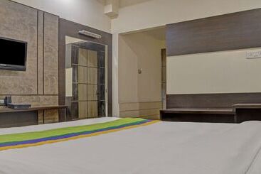 Treebo Trend Hotel Dua Continental