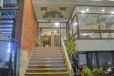 Treebo Trend Hotel Dua Continental