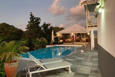 تختخواب و صبحانه Maison Jean