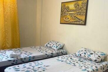 تختخواب و صبحانه Alta Ria Backpacker’s Inn And Alta Bistro