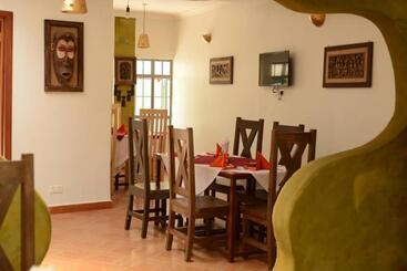 تختخواب و صبحانه Parachichi House Bnb