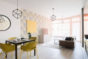 هتل Parizs Garden Apartments