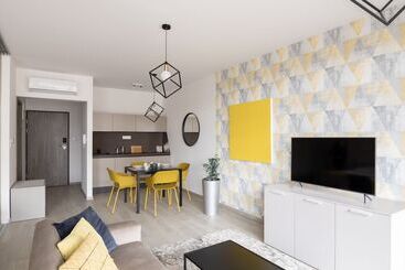 هتل Parizs Garden Apartments