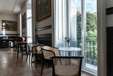 هتل Soho Boutique Palacio De Pombo