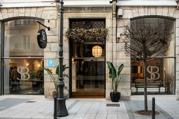 هتل Soho Boutique Palacio De Pombo