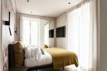 هتل Soho Boutique Palacio De Pombo
