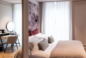هتل Soho Boutique Palacio De Pombo