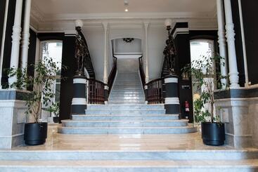 هتل Soho Boutique Palacio De Pombo