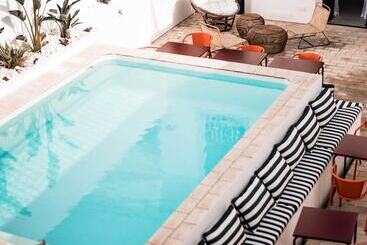 هتل Casa Rosa Villa With Pool In Olhao Centre