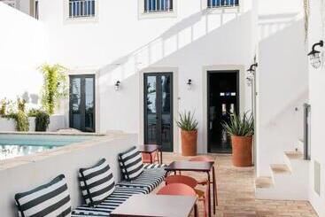 هتل Casa Rosa Villa With Pool In Olhao Centre