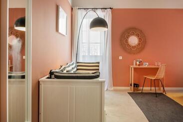 هتل Casa Rosa Villa With Pool In Olhao Centre