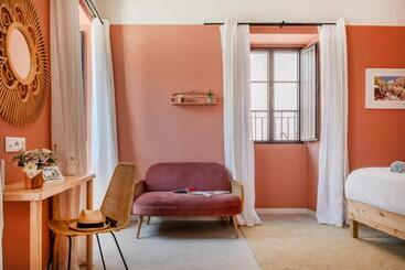هتل Casa Rosa Villa With Pool In Olhao Centre