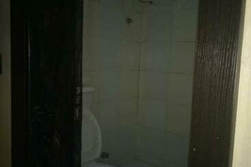 هتل Winstons Place
