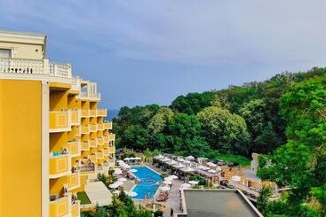 تختخواب و صبحانه Marina Sands Bijou Boutique Is An Excellent Choice For Travelers Visiting Obzor