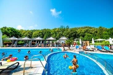 تختخواب و صبحانه Marina Sands Bijou Boutique Is An Excellent Choice For Travelers Visiting Obzor