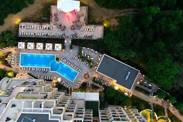 تختخواب و صبحانه Marina Sands Bijou Boutique Is An Excellent Choice For Travelers Visiting Obzor