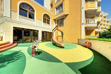 تختخواب و صبحانه Marina Sands Bijou Boutique Is An Excellent Choice For Travelers Visiting Obzor