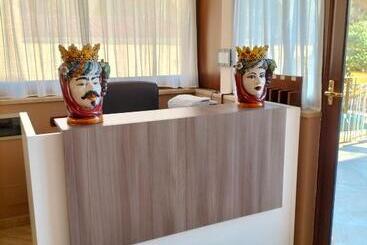 تختخواب و صبحانه Villa Gloria