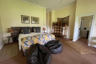 هتل Ngangane Lodge & Reserve