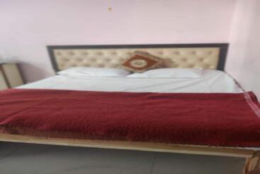 هتل Spot On Sunrise Inn