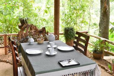 استراحتگاه Eco Village