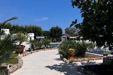 Villa Lamandia By Sthey