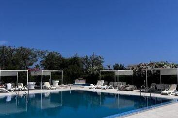 Villa Lamandia By Sthey