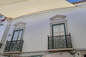 هاستل A Casa Do Tenente