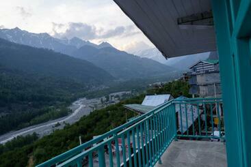 旅馆 The Vagabond Manali