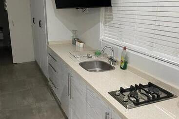 پانسیون Guest House On Gillian Unit 6