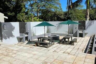 پانسیون Guest House On Gillian Unit 6