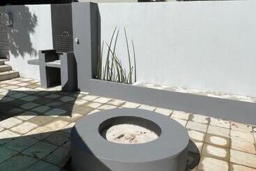 پانسیون Guest House On Gillian Unit 6