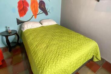 پانسیون Hostal Casa Luna