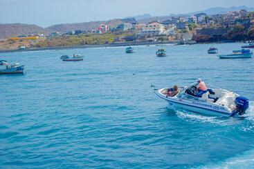 هتل Falucho Paradise Beach