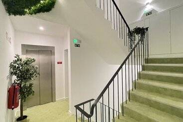 هتل Mystay Porto São Bento