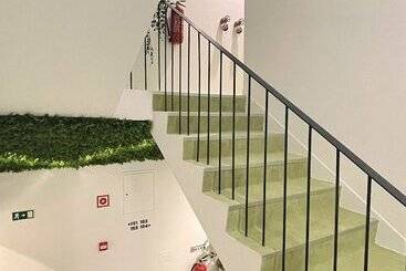 هتل Mystay Porto São Bento