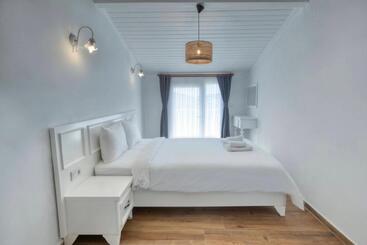 Londi̇a Otel