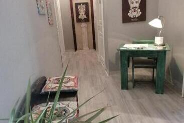 پانسیون 384 Guesthouse Rooms & Suite Enna