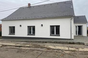 پانسیون Wbr. Vendégház