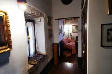 تختخواب و صبحانه Casale Druida