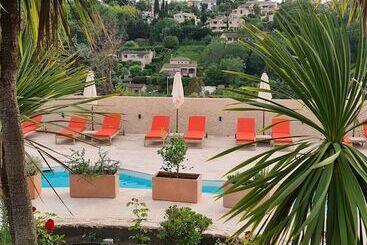 تختخواب و صبحانه Villa Martinus