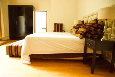 هتل Cedar Rest Boutique